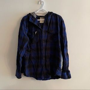 Men’s blue/black/grey plaid hooded button up shirt